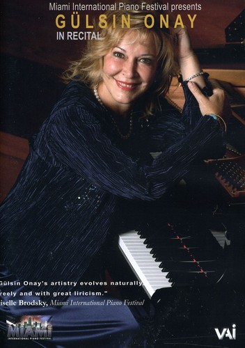 Gulsin Onay in Recital