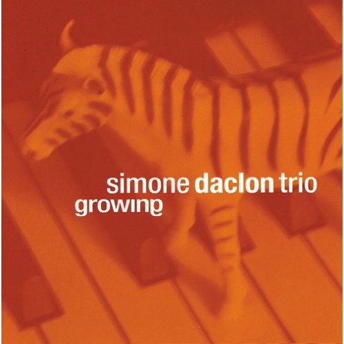 Growing|Simone Daclon