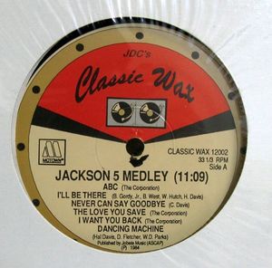 Medley / Let It Whip / Give it to me Baby