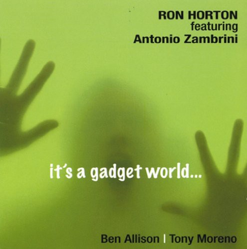 It's a Gadget World [Import]