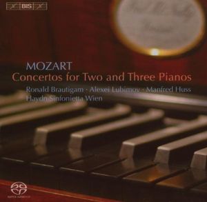 Concertos for Two & Three Pianos , Manfred Huss