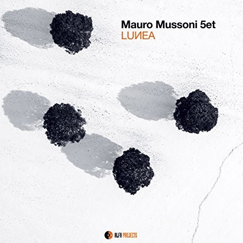Lunea [Import]