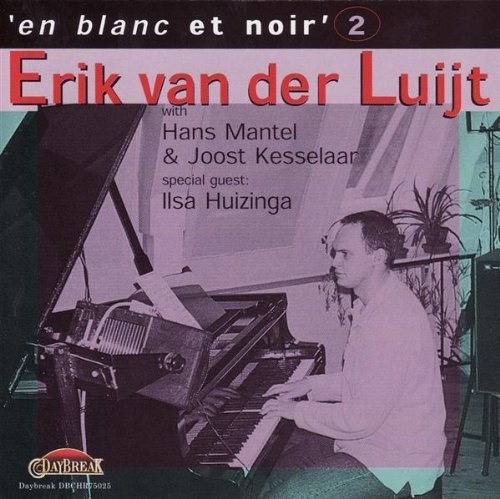 V2: En blanc et noir