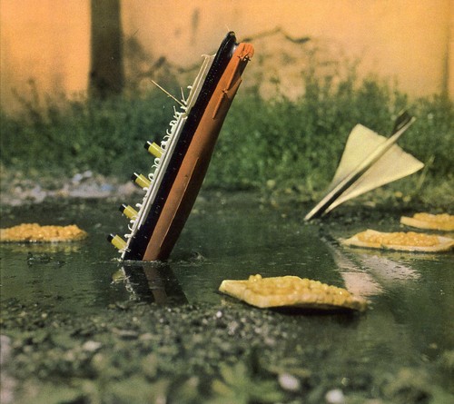 Thousands on a Raft [Import]