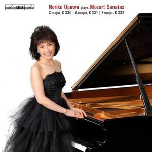 Piano Sonatas Nos 10 & 11 & 12 , Noriko Ogawa