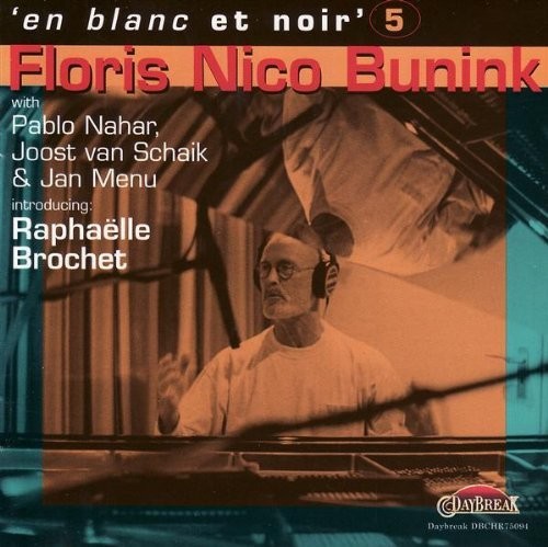 V5: En blanc et noir